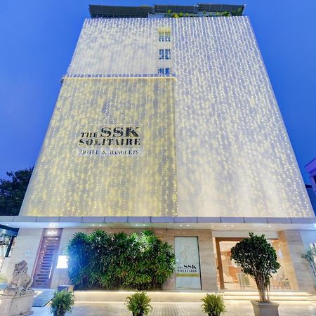 The Ssk Solitaire Hotel & Banquets Nashik Buitenkant foto